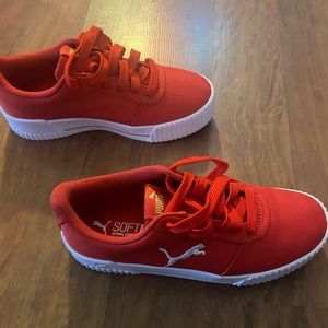 Puma Women’s Sneakers size 8.
